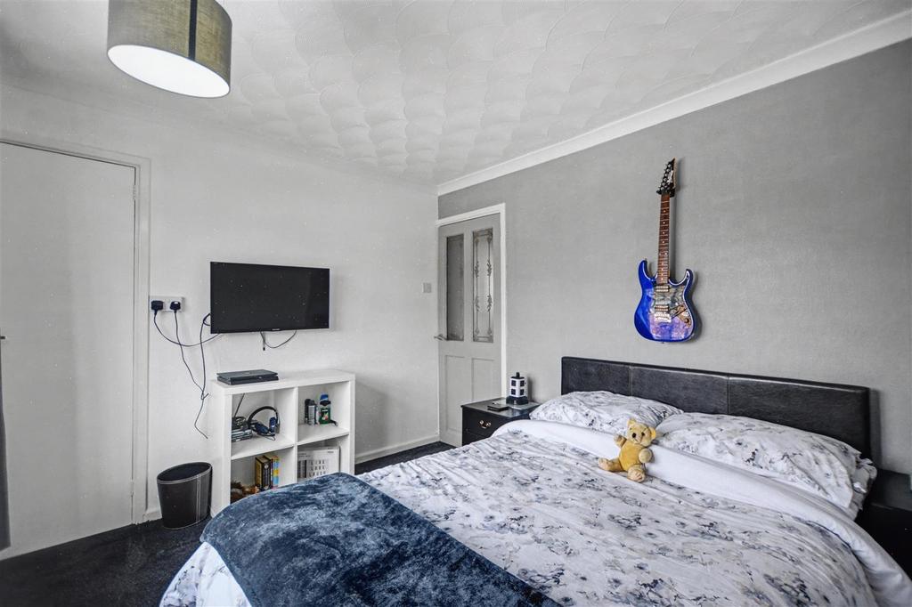 Bedroom 2 2.jpeg