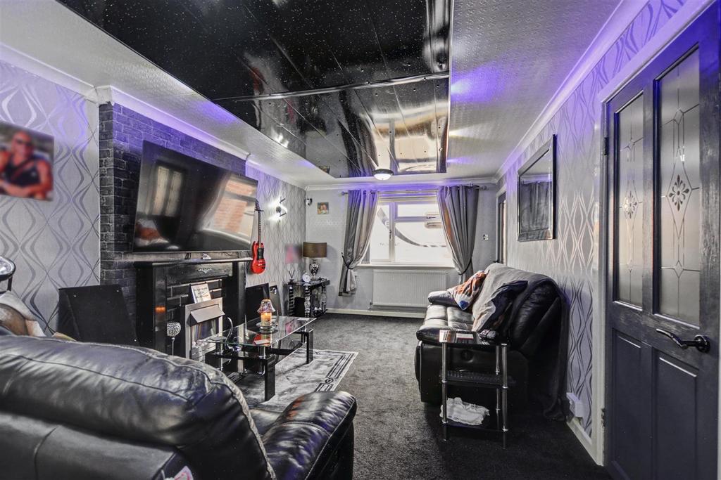 Lounge 3.jpeg