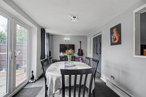 3 bedroom end of terrace house for sale, Crawford Avenue, Stapleford, Nottingham