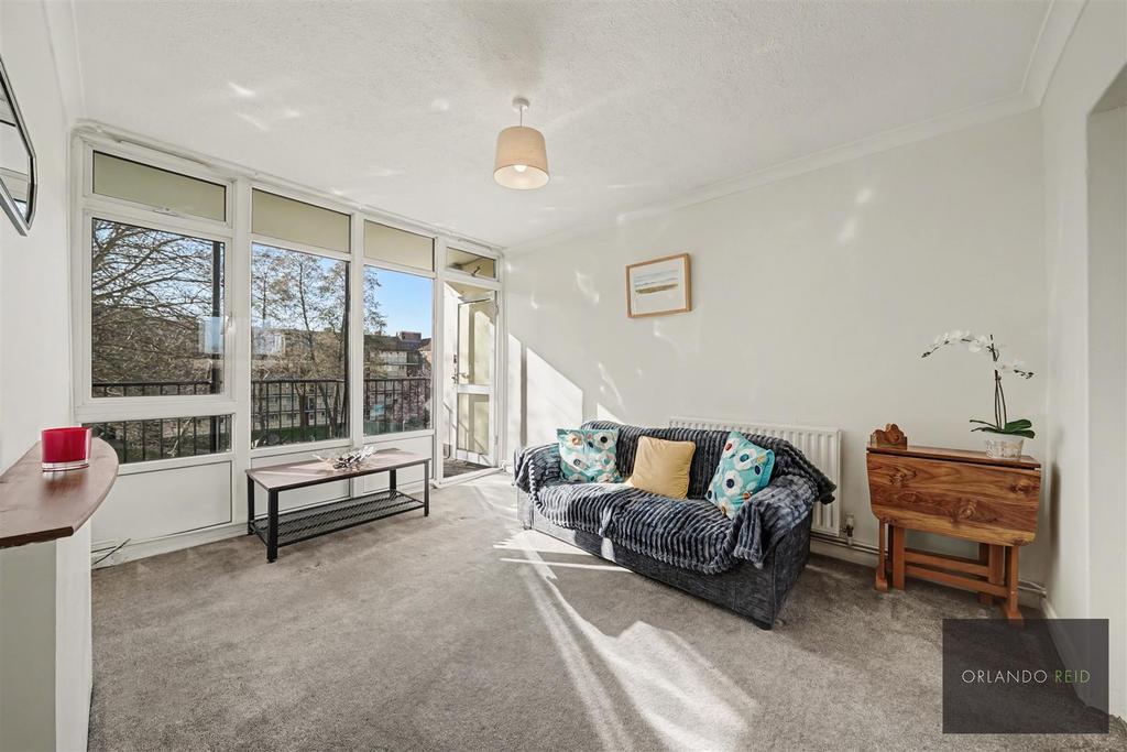 Flat 30, 6 Sharp House SW8 3 BT-7.jpg
