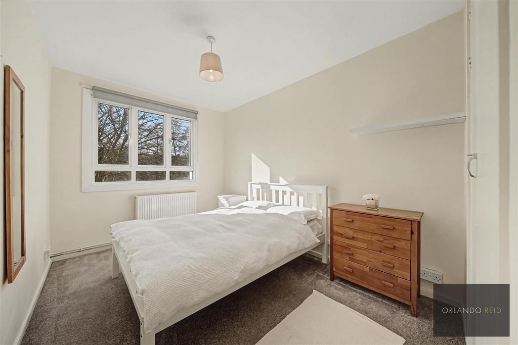 Flat 30, 6 Sharp House SW8 3 BT-1.jpg