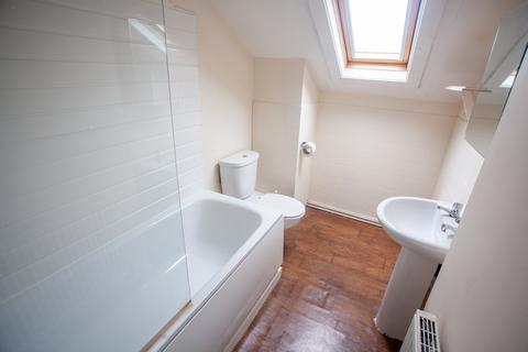 undefined, Catharine Street, L8 7NE,
