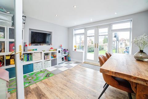 3 bedroom semi-detached house for sale, Hermitage Avenue, Mansfield, Nottinghamshire, NG18