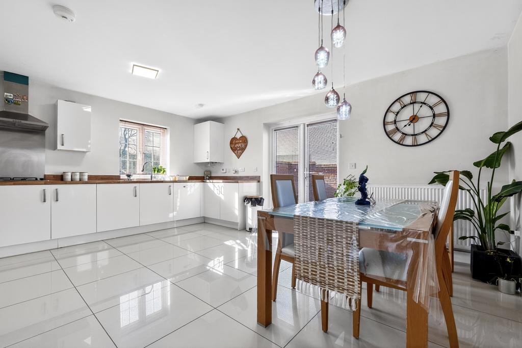 Kitchen/dining Room