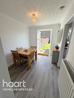 3 bedroom terraced house to rent, Oak Green, Abbots Langley
