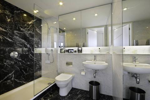 undefined, Walworth Road, Elephant and Castle, London, SE1
