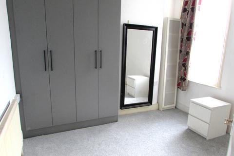 3 bedroom terraced house to rent, Palmerston Road, Harrow, Middlesex HA3