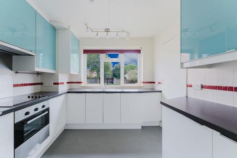 2 bedroom apartment to rent, Sandgate House, W5 1TN