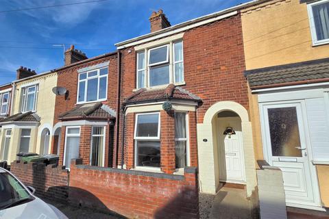 3 bedroom terraced house for sale, Trafalgar Road West, Gorleston