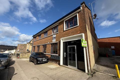 undefined, 6 Manor Lane, Shipley, BD18