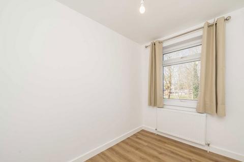 undefined, Hounslow Road, Feltham TW13