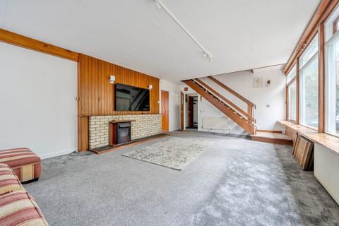 undefined, Aylmer Drive, Stanmore