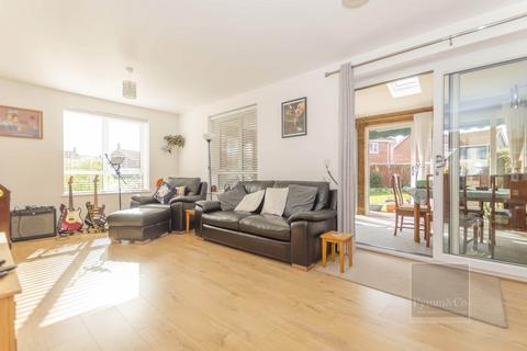 4 bedroom detached house for sale, Picton Close, Norwich NR14
