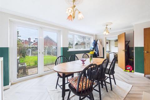undefined, Langton Crescent, Whittington