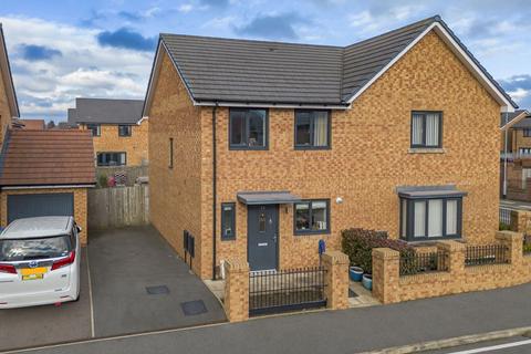 2 bedroom semi-detached house for sale, Mannering Street, Manchester M18