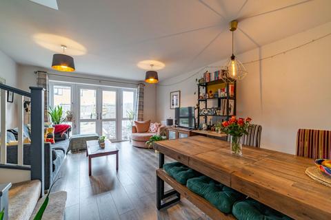 2 bedroom semi-detached house for sale, Mannering Street, Manchester M18