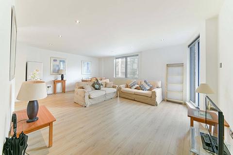 2 bedroom apartment to rent, Regatta Point, 1 Manilla Street, E14