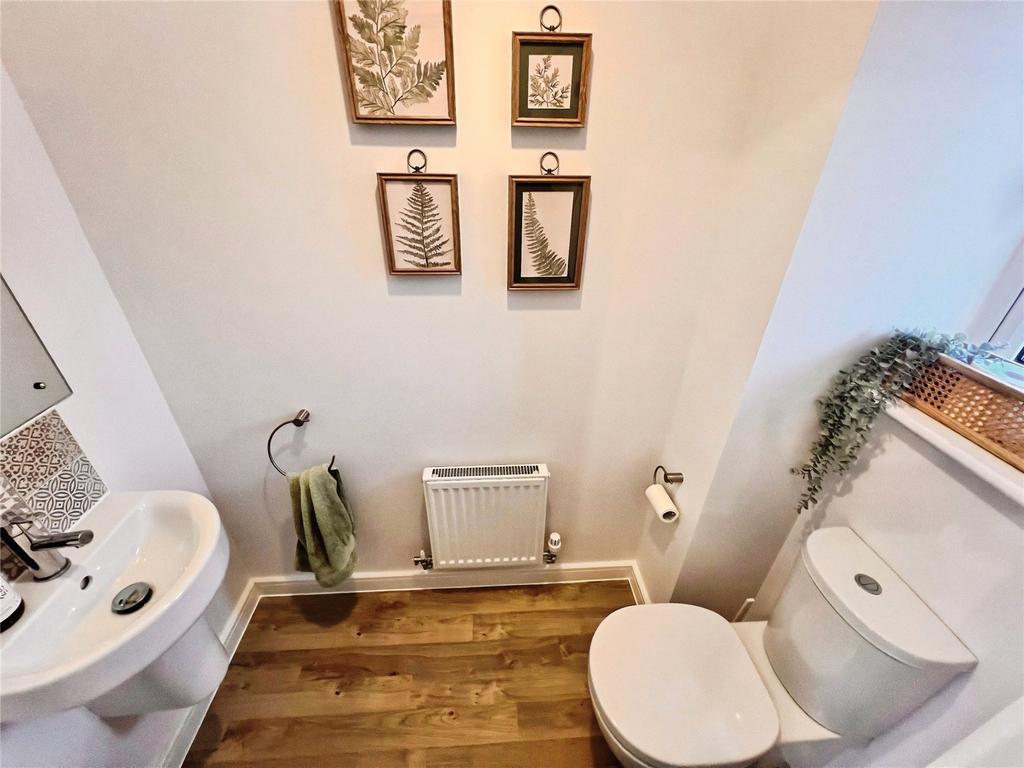 Cloakroom WC