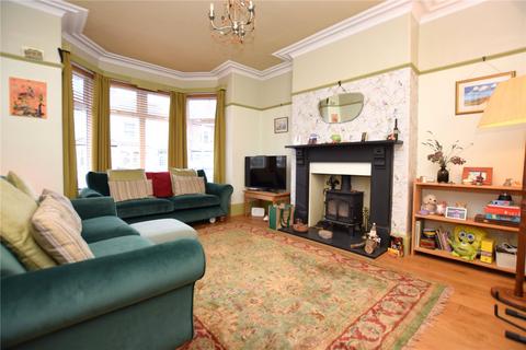 3 bedroom terraced house for sale, Marshall Avenue, Leeds, West Yorkshire