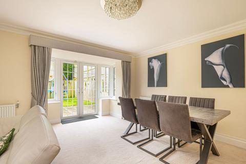 4 bedroom detached house for sale, Welcombes View, Coulsdon CR5