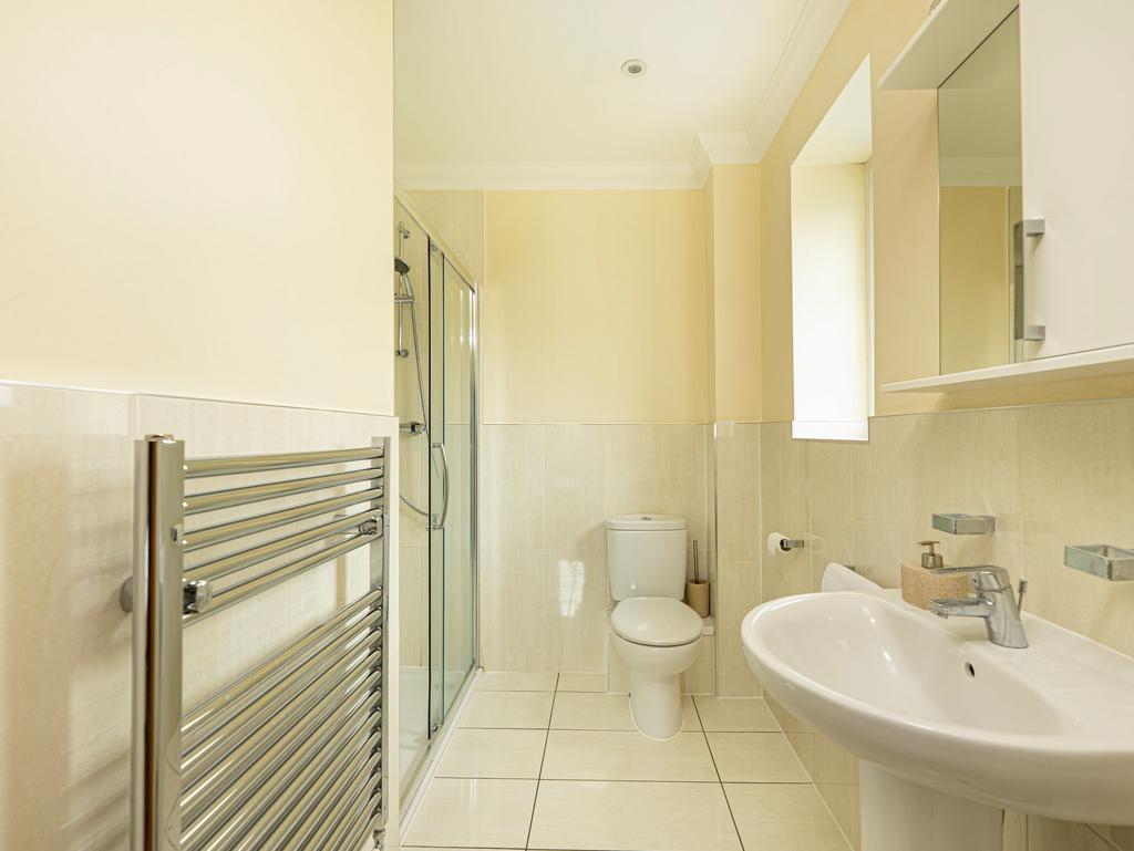 Primary Bedroom &amp; En-suite