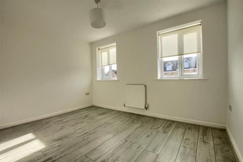 3 bedroom end of terrace house to rent, Greensforge Drive, Ingleby Barwick