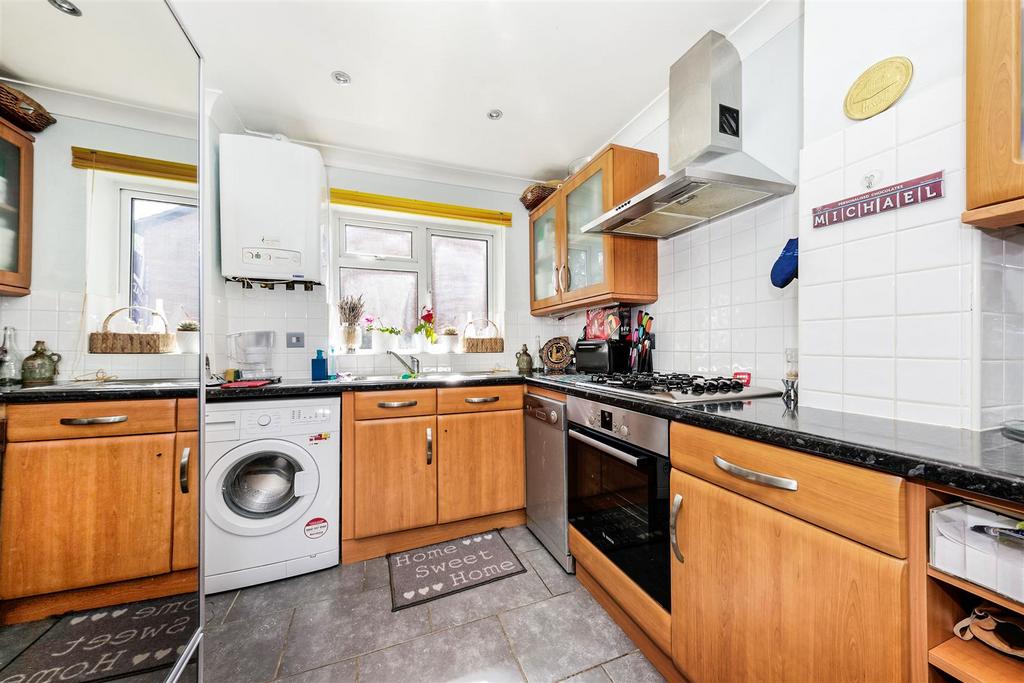 26 hamble kitchen