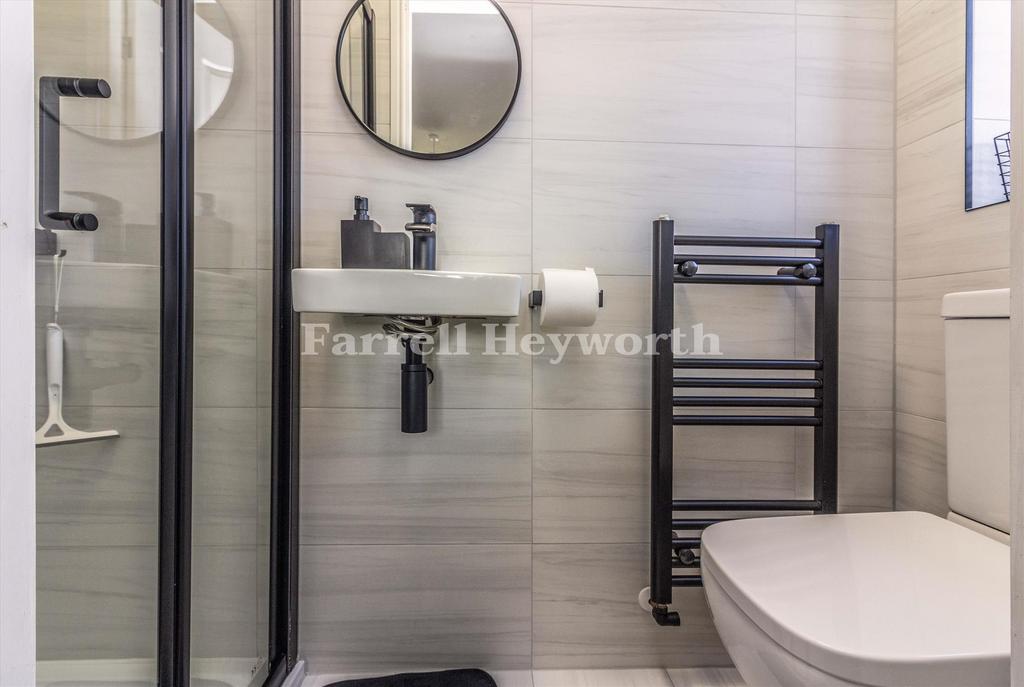 En Suite 2