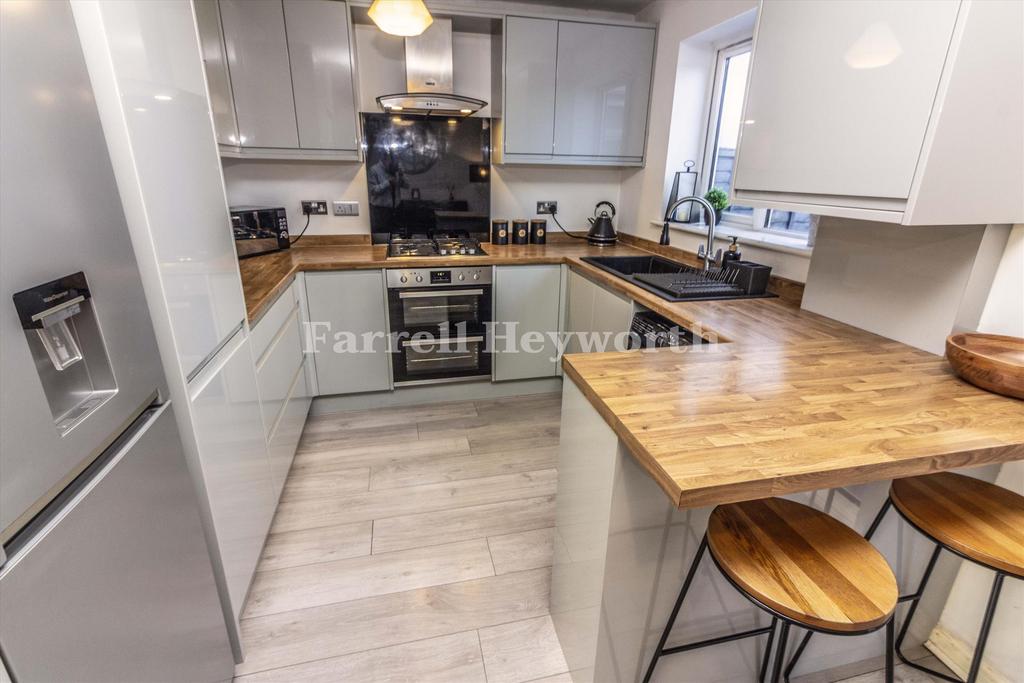 Kitchen b
