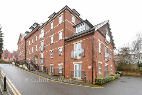 2 bedroom ground floor flat for sale, Carpenters Court, Caterham CR3