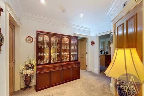 2 bedroom flat for sale, Rosefield Hall, Southport PR9