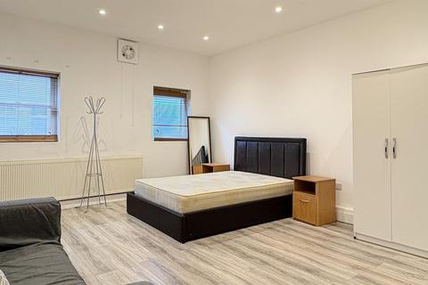 undefined, Brook Mews North, London