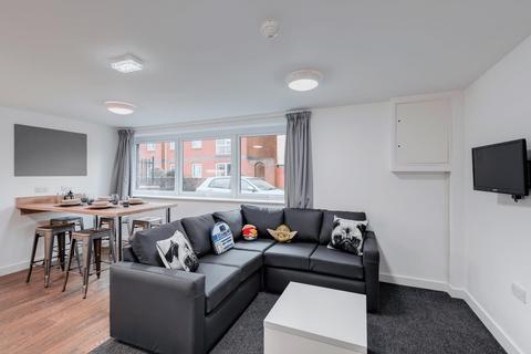 1 bedroom in a flat share to rent, Regent Street, Plymouth PL4