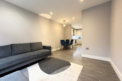 2 bedroom flat to rent, Elm Park, Stanmore, HA7