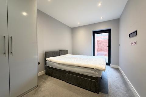 2 bedroom flat to rent, Elm Park, Stanmore, HA7