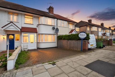2 bedroom maisonette for sale, Leamington Crescent, Harrow HA2