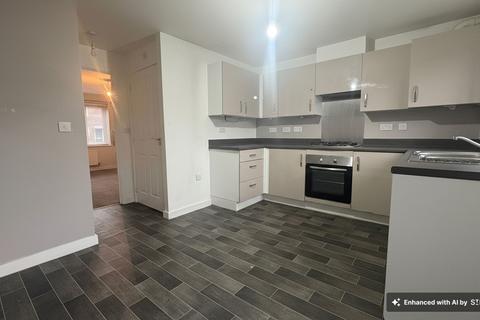 2 bedroom terraced house to rent, Rowan Tree Road, Oldham, OL8