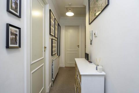 undefined, Orchard Brae Avenue, Orchard Brae, Edinburgh