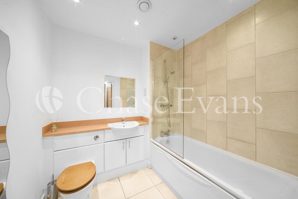Bathroom - Connaught