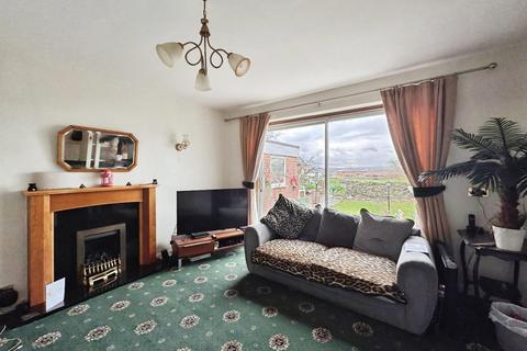 3 bedroom bungalow for sale, Fountain Street, Roberttown, WF15