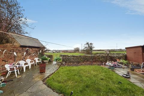 3 bedroom bungalow for sale, Fountain Street, Roberttown, WF15