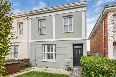 3 bedroom terraced house for sale, Shurdington Road, Cheltenham, Gloucestershire, GL53 0JD