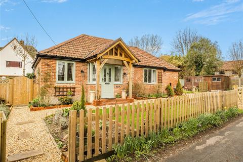 2 bedroom bungalow for sale, Lynes Lane, Ringwood, Hampshire, BH24