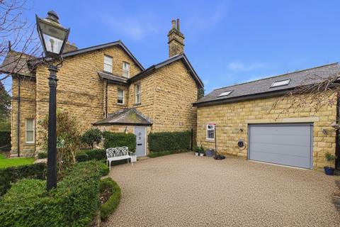 4 bedroom semi-detached house for sale, Mount Crescent, Malton, YO17