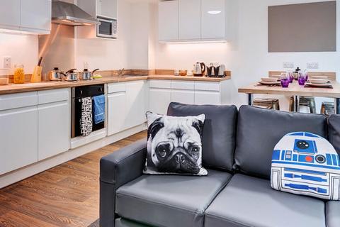 1 bedroom in a flat share to rent, Regent Street, Plymouth PL4