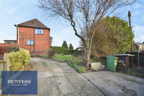 3 bedroom semi-detached house for sale, Station Road, Brimington, Chesterfield, S43 1LN