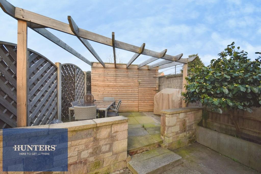 Rear garden 01.jpg