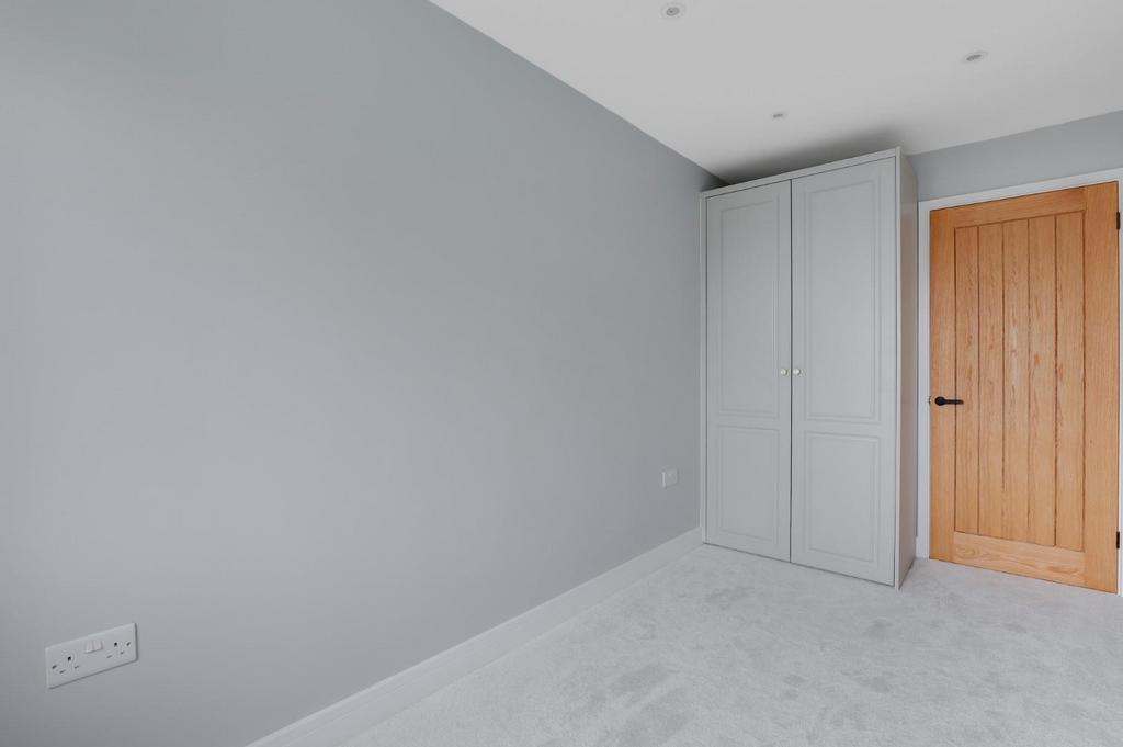 09-4bd5 JHProp Wpen - 44 Ashurst Close - 19.jpg