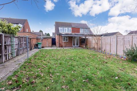 undefined, Hinksey Close, Langley SL3