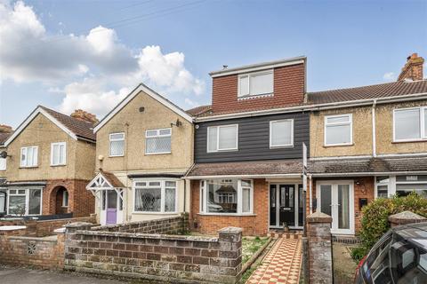 4 bedroom terraced house for sale, Whitworth Close, Gosport